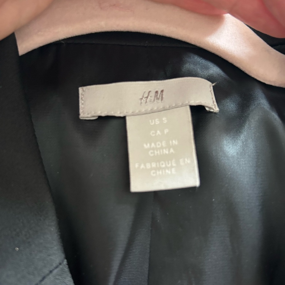 H&M Classic Black Blazer Dress - Picture 3 of 4